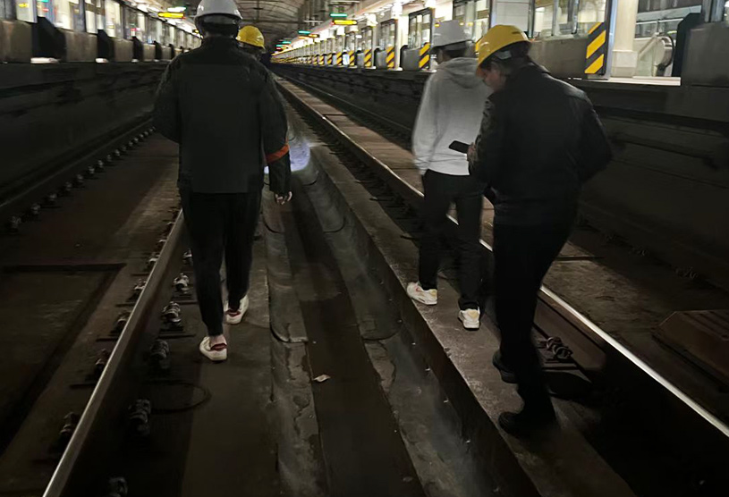 上海地铁一号轨道加固案例